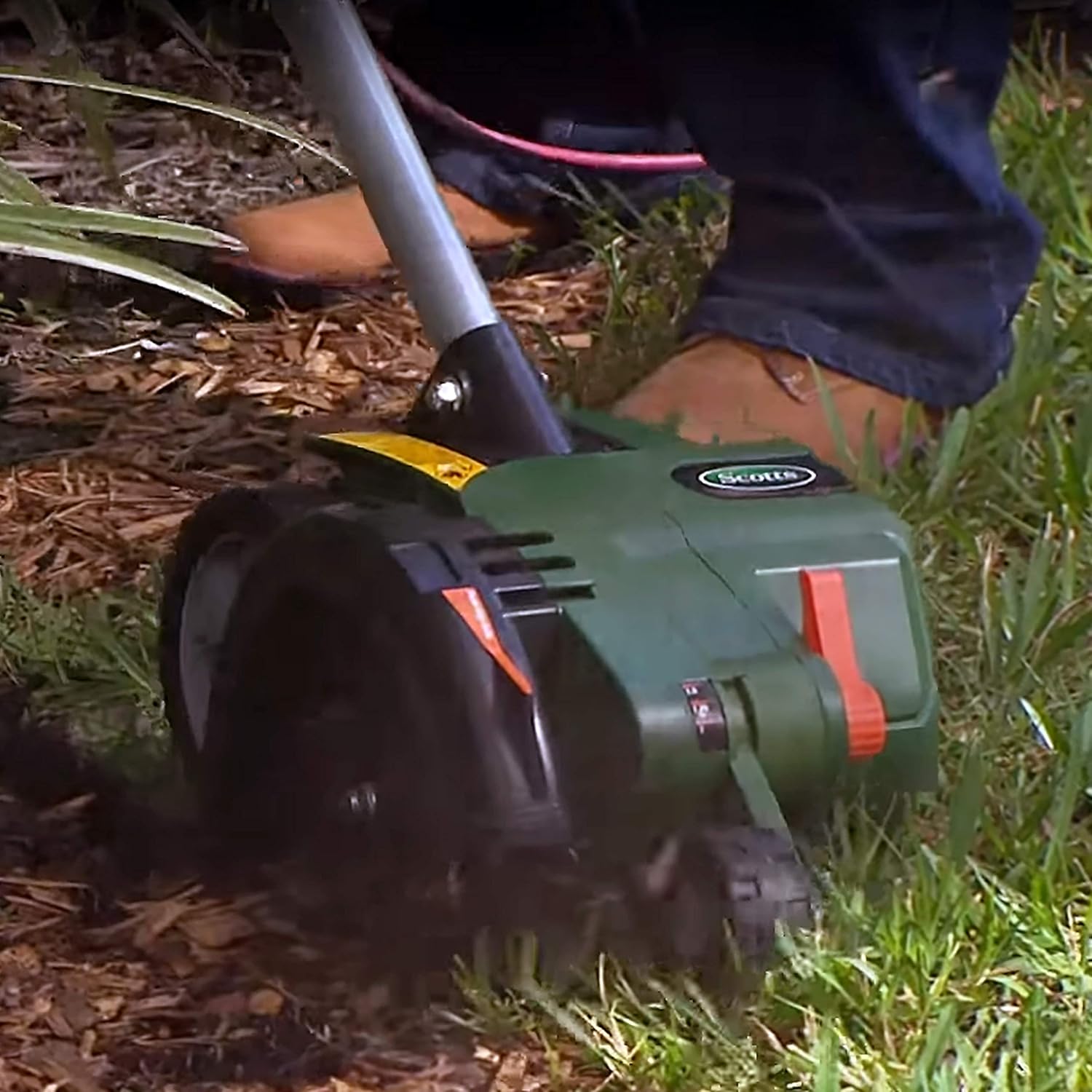 Scotts Outdoor Power Tools ED70012S 11-Amp 3-Position Corded Electric Lawn Edger, Green : Garden & Outdoor