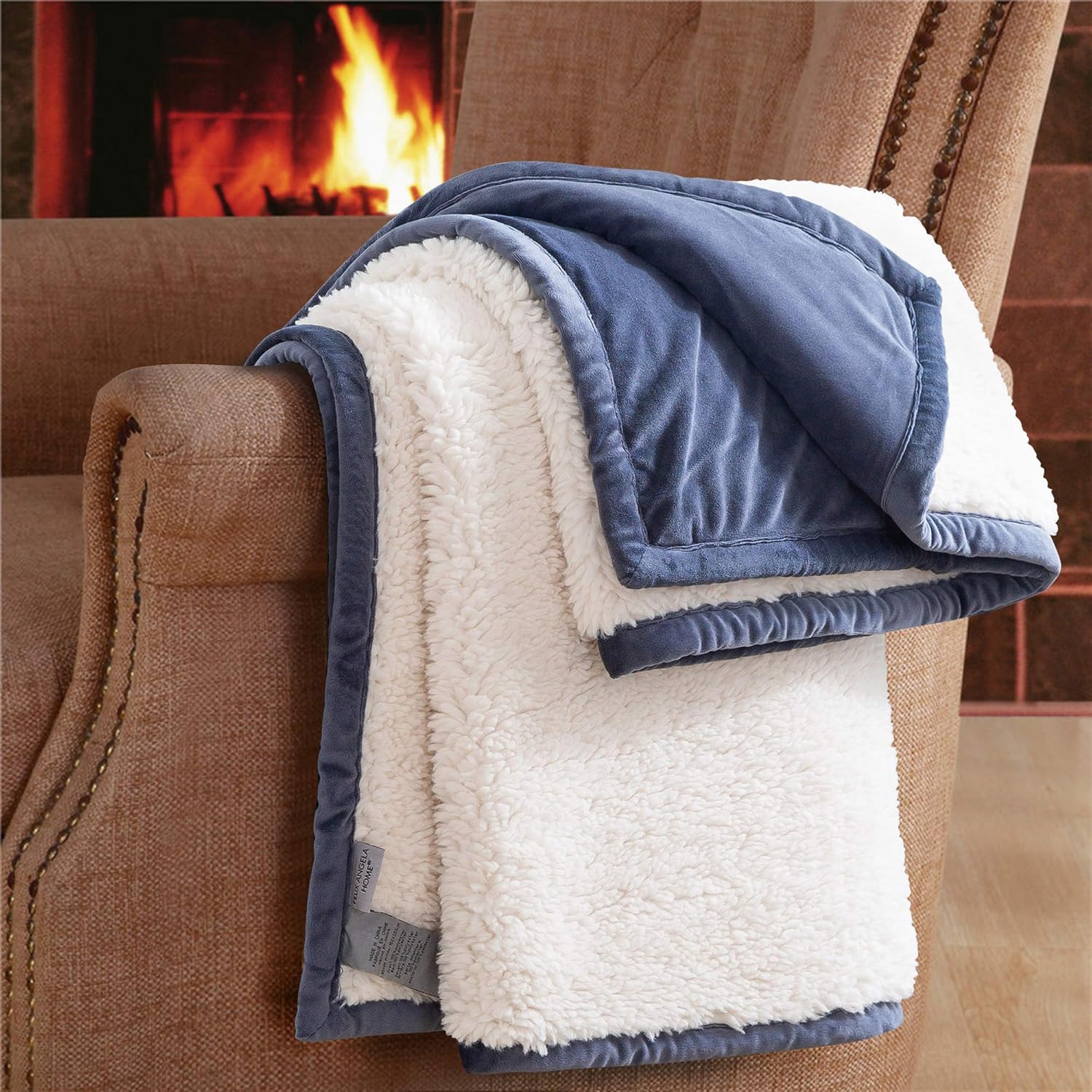 Elegant Super Soft Fleece Fabric Cold Winter Bedding Polyester Snuggly