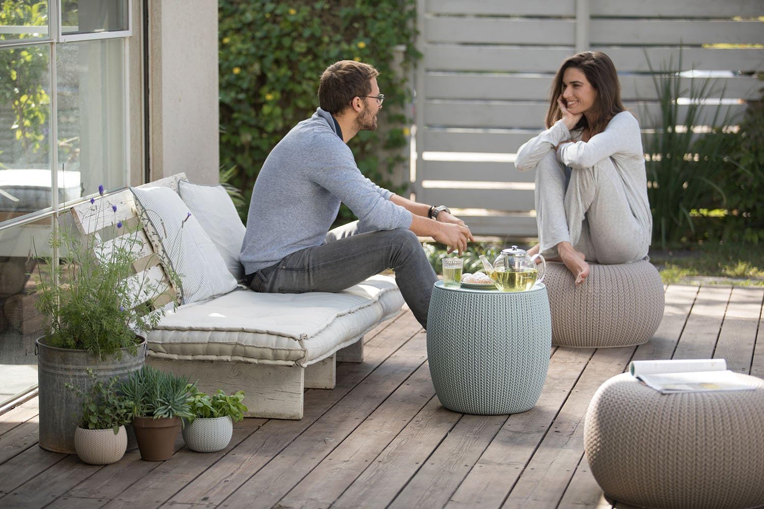 Keter Urban Knit Pouf Ottoman Set of 2 with Storage Table for Patio and Room Décor-Perfect for Balcony, Deck, and Outdoor Seating, Dune/Misty Blue : Garden & Outdoor