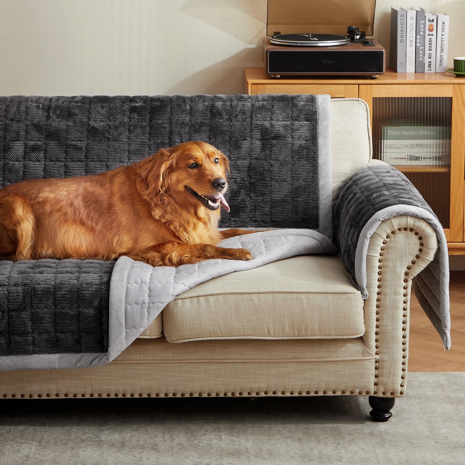 YJSMMXY Couch Cover for Dogs Washable,Anti-Slip Back Cat Mat Pet Pad Blanket for Furniture Protector,Fuzzy Pet Sofa Cover for 3 Cushion Couch Sofa Pets Friendly(Dark Gray, 1pc/27.6