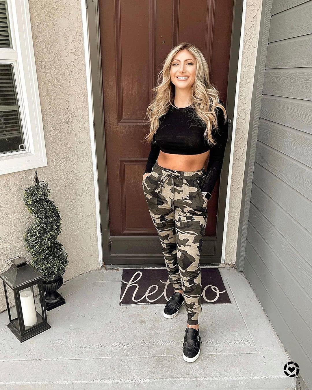 ROSKIKI Women's Drawstring Elastic Waist Casual Comfy Joggers Pants with Pockets: Clothing