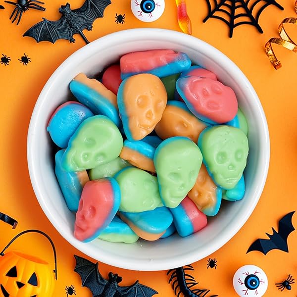 MINI GUMMY SKULLS HALLOWEEN CANDY, 1 POUND BULK BAG, TRICK-OR-TREAT PARTY BAG FILLERS, HALLOWEEN GUMMIES