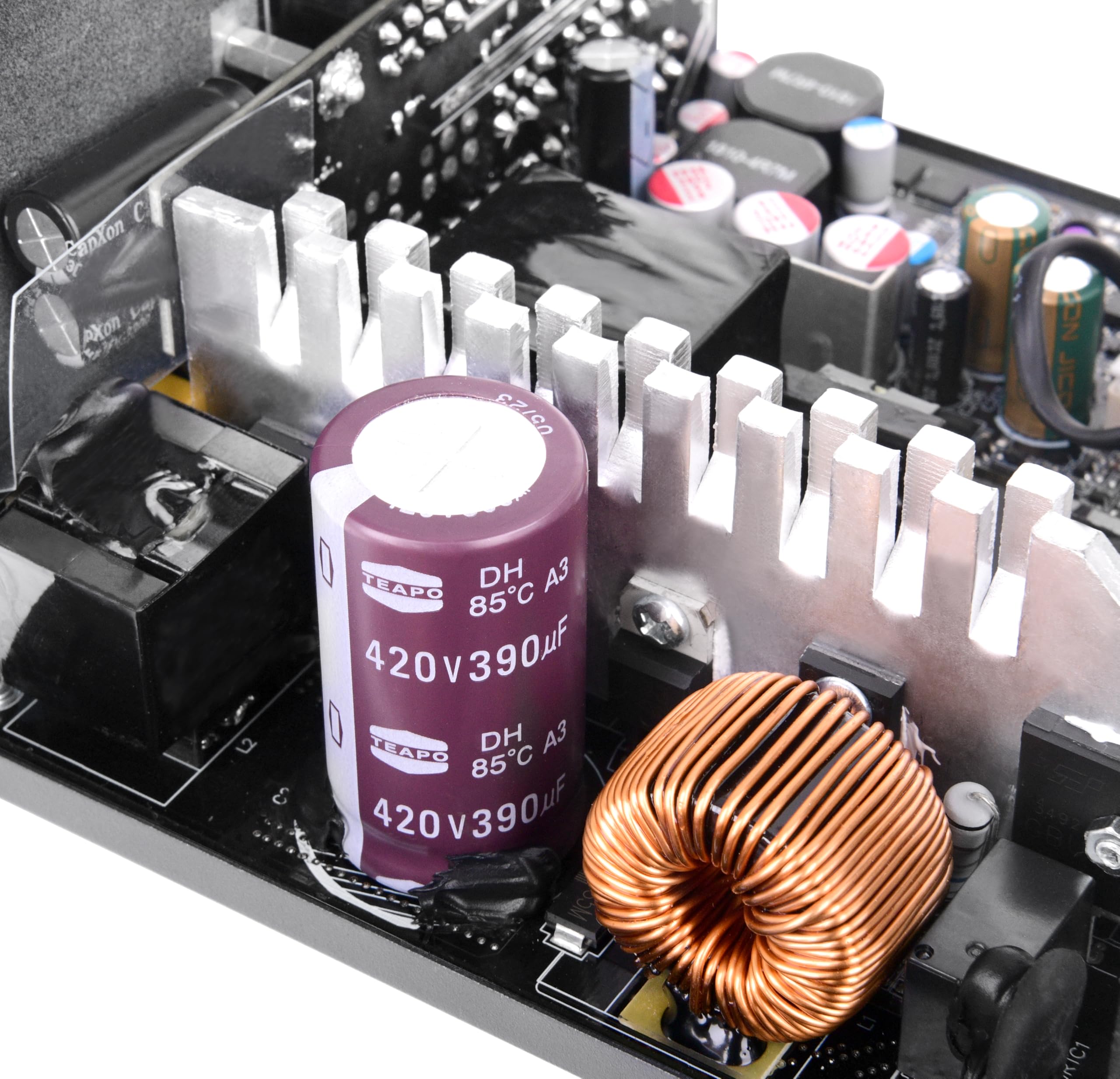 Thermaltake Toughpower GT 750W | ATX 3.1 | 80 Plus Gold | vollmodular | PCIe 5.1 12V-2x6 (12+4) | Smart Zero Fan sehr leise | Schwarz 3