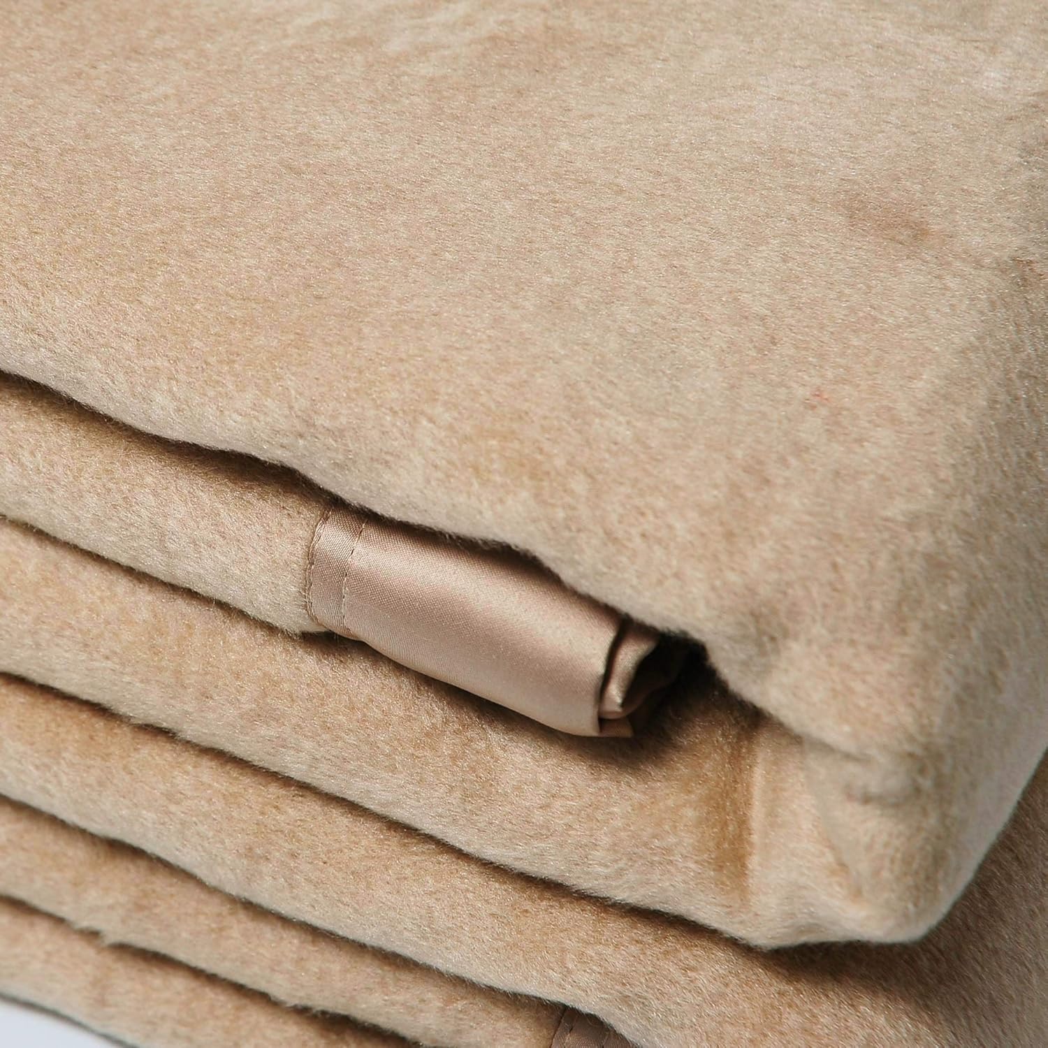 CUDDLE DREAMS Silk Blanket for All Seasons, Premium Mulberry Silk, Naturally Soft, Breathable (Taupe, Full/Queen 90" × 90"): Home & Kitchen