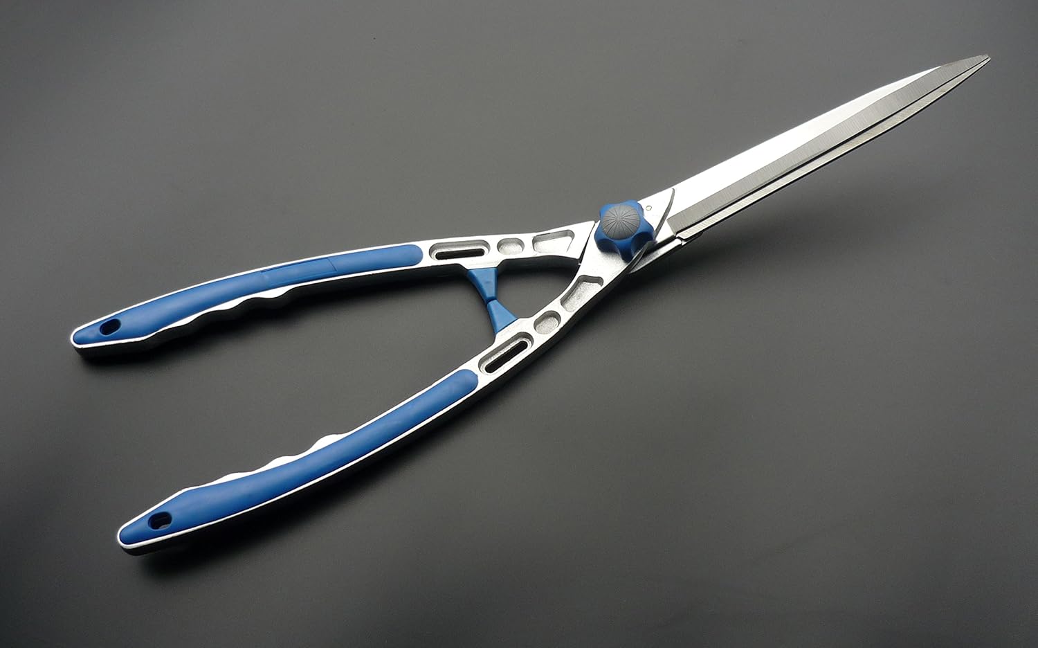 Hedge Shear 23.8 Inch (605MM), Grass Shear, Lawn Shear, 9 Inches (230MM) Stainless Steel Blade - Image 5