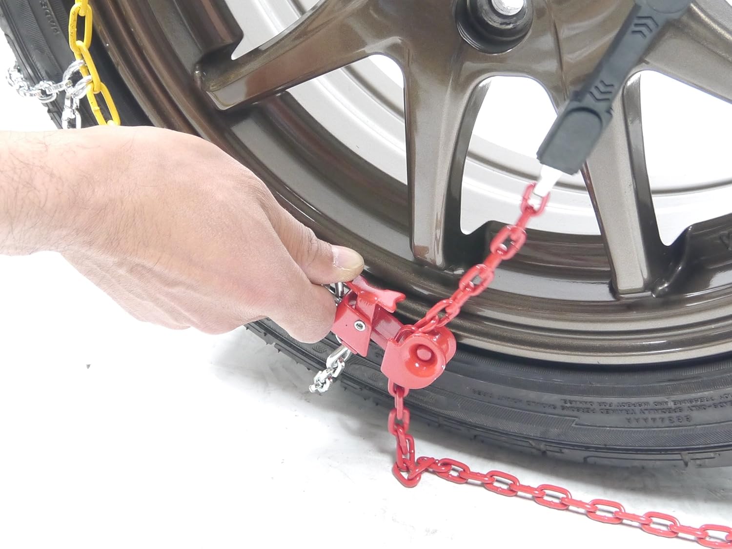 Amazon ニューレイトン アイスバーン らくらくタイヤチェーン Tuv Gs規格認証 金属亀甲型 リング式9mm 適合 155 80r13 165 70r13 155 65r14 165 65r14 165 60r14 165 55r15 165 50r15 Newrayton Ib 040 車 バイク 車 バイク