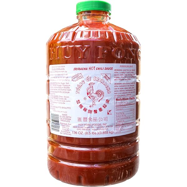 Huy Fong Sriracha Hot Chili Sauce – 2 Big Bottles (28oz Each), Garlic Flavor, Best By Jan 2026