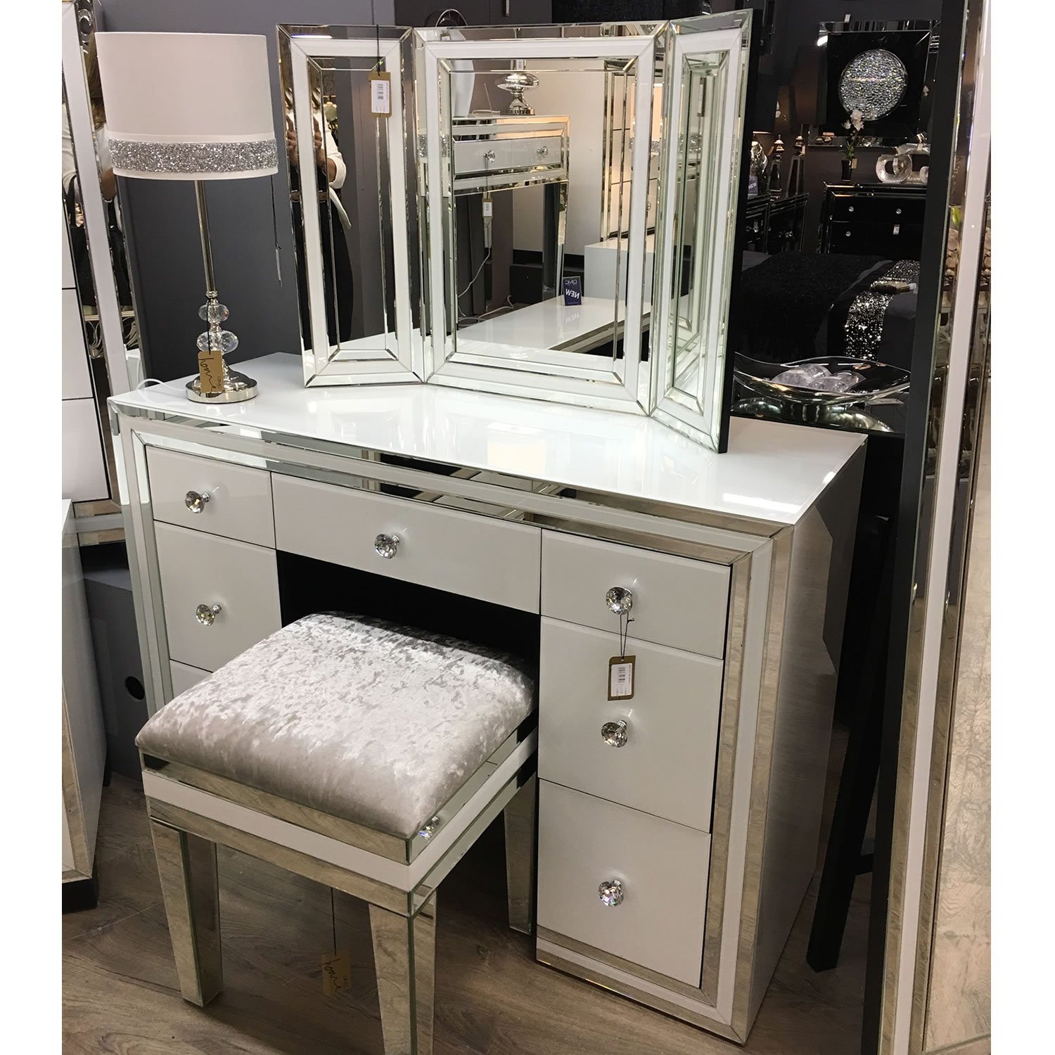 White Manhattan 7 Drawer Mirrored Dressing Table Amazon Co Uk