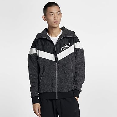 日本の髪型のアイデア ベストナイキ パーカー メンズ コーデ