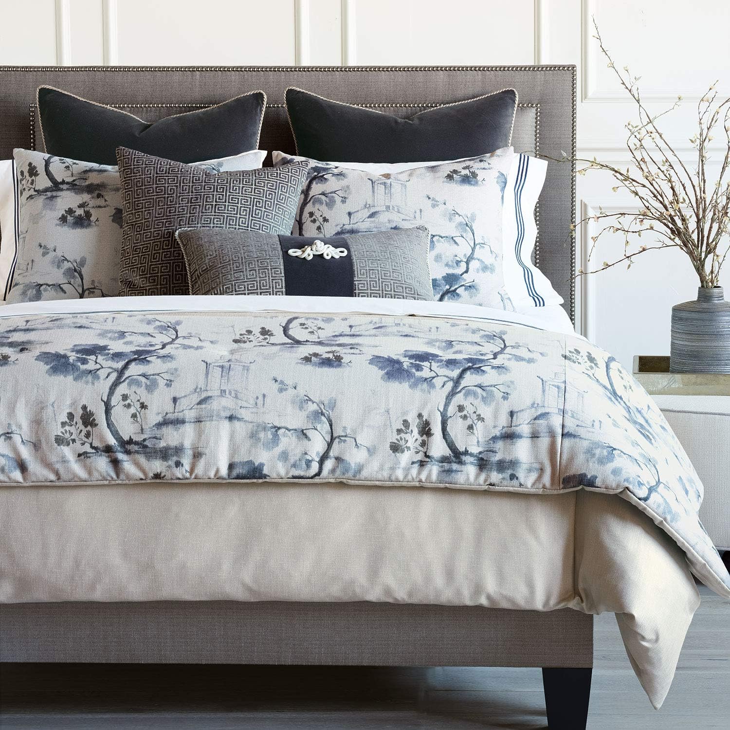 Amazon Com Eastern Accents Odayaka Luxury Asian Botanical Duvet