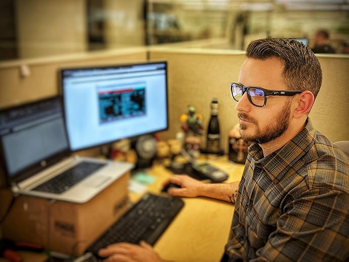 MAGID Y50BKAFC 防雾护目镜 安全眼镜 5.1折$7.36 海淘转运到手约￥60