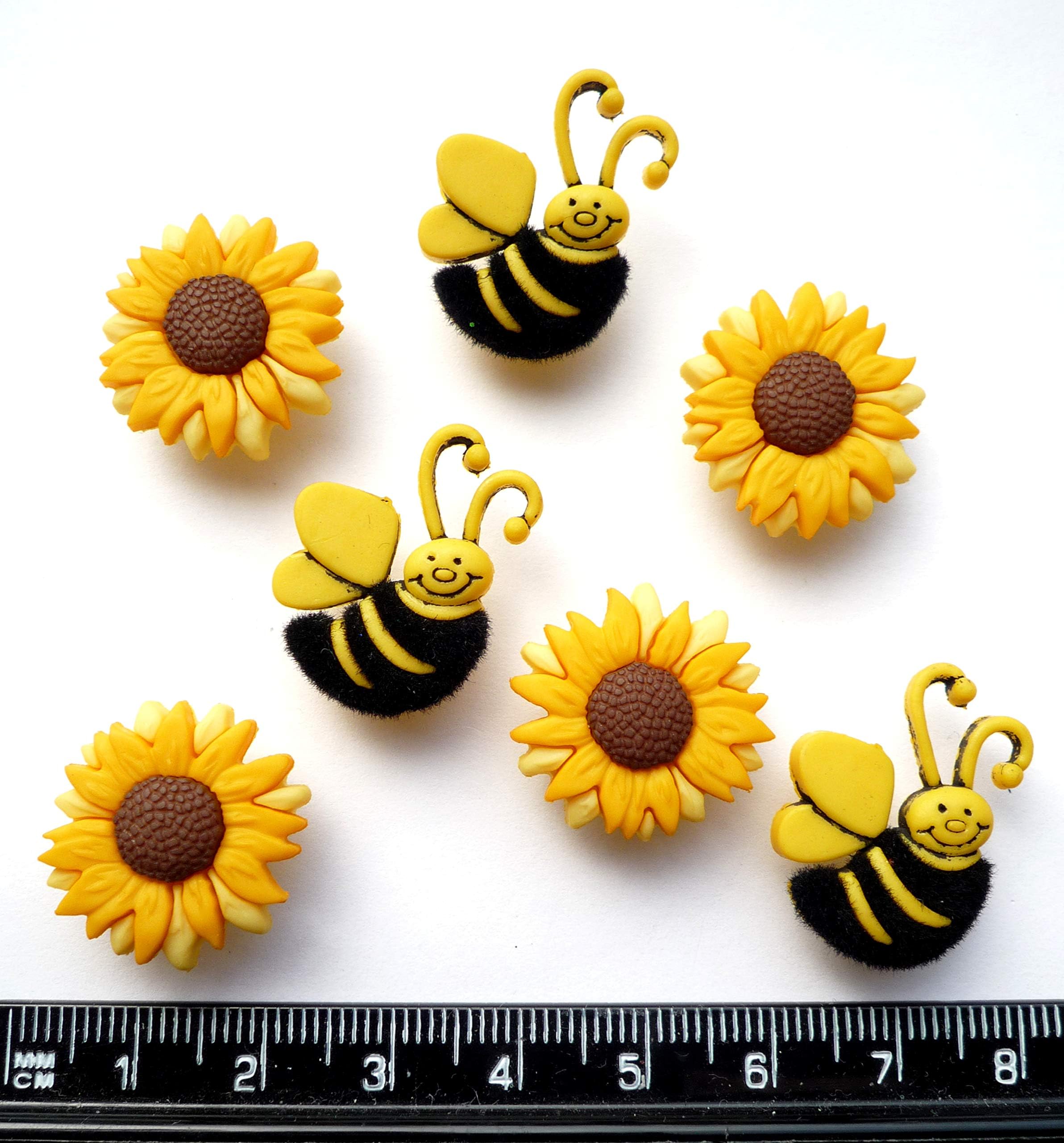 Bees and Daisies - Novelty Craft Buttons by Dress It Up