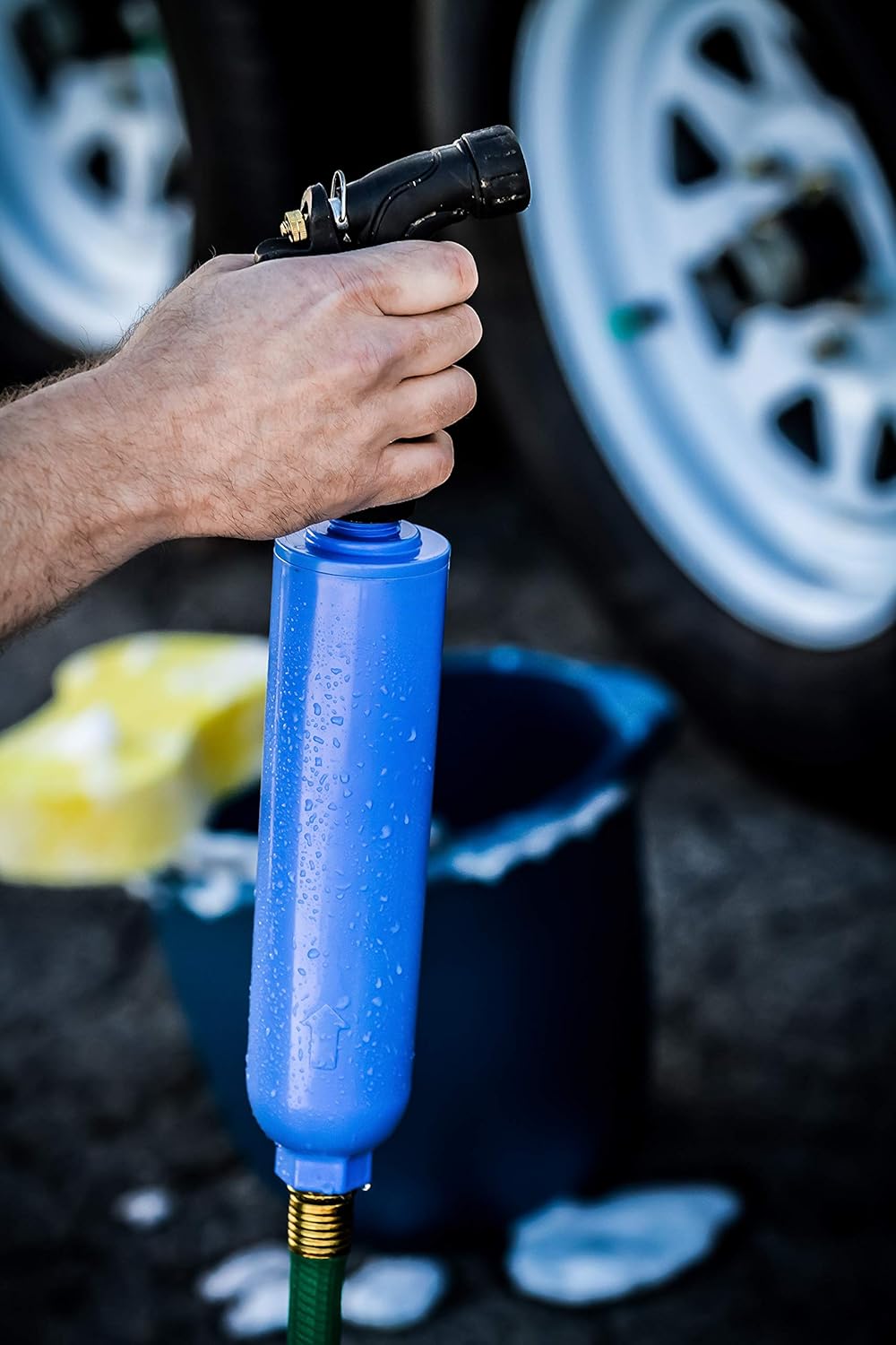 Camco 40043 TastePure RV/Marine Water Filter with Flexible Hose Protector | Protects Against Bacteria | Reduces Bad Taste, Odors, Chlorine and Sediment in Drinking Water: Automotive
