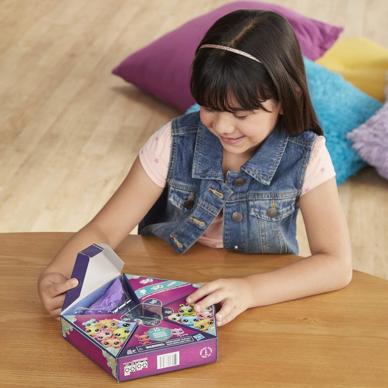 Littlest Pet Shop Lucky Pets Fortune Crew Surprise Pet Toy, 150+ to Collect, Ages 4 & Up, Multicolor, Medium - Image 4