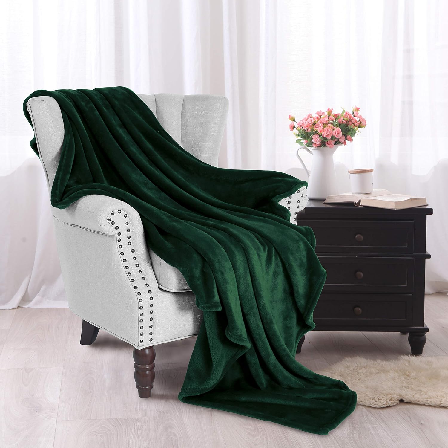 Exclusivo Mezcla Large Flannel Velvet Plush Throw Blanket - 50" x 70" (Forest Green): Home & Kitchen