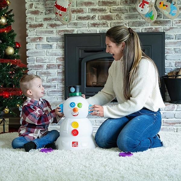 STEP2 MY FIRST SNOWMAN, KIDS HOLIDAY DECORATIVE CHRISTMAS TOY, 15-PIECE ACCESSORY KIT, LIGHTS AND SOUNDS, TODDLERS 18-MONTHS+