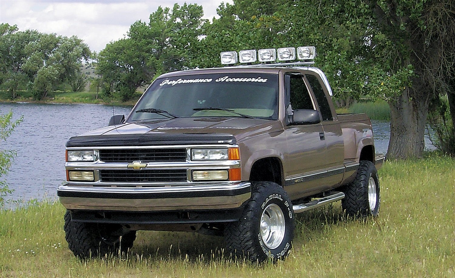 Performance Accessories (10133) 3″ Body Lift Kit for Chevy/GMC