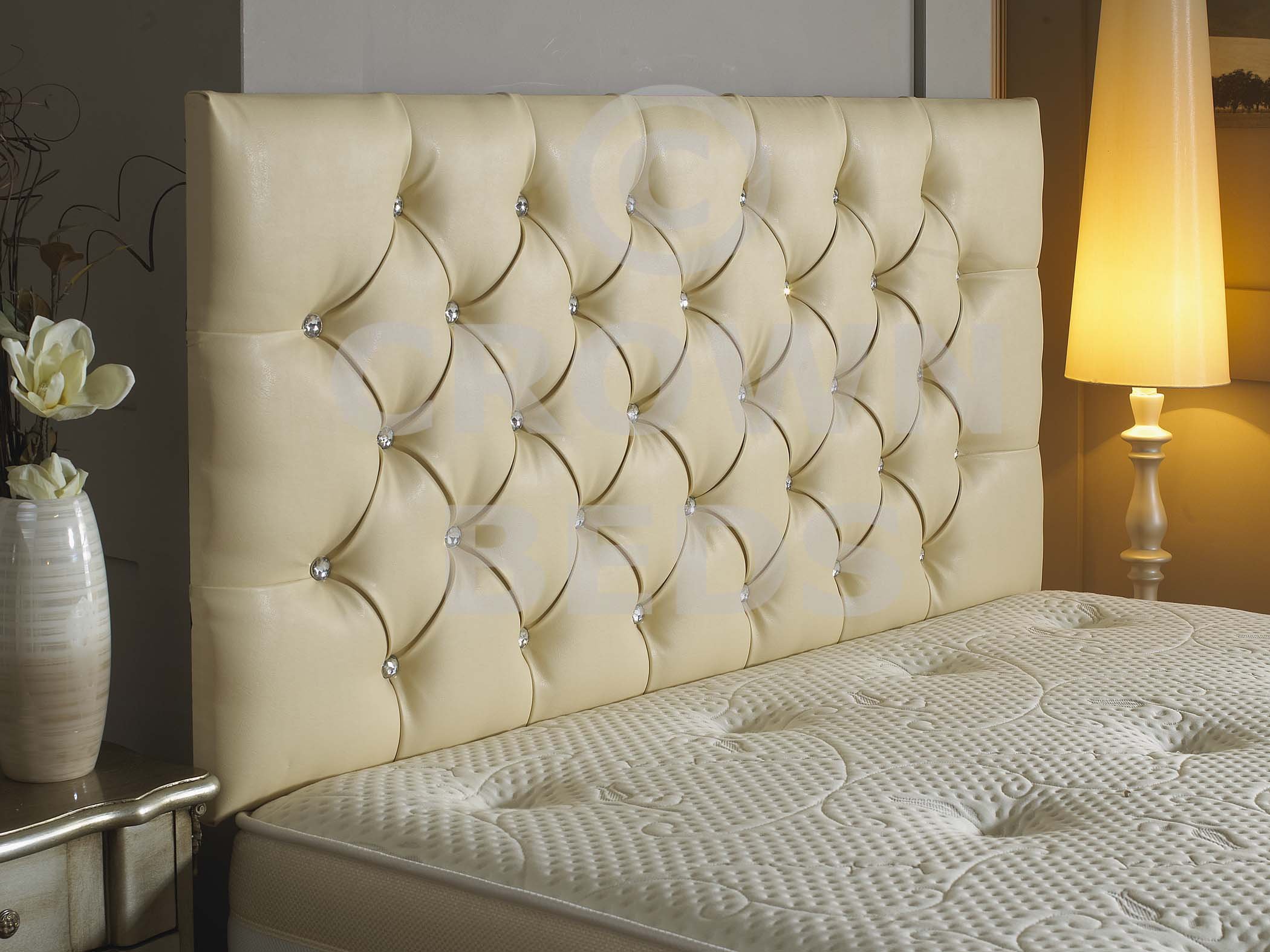 CROWNBEDSUK DIAMANTE FAUX LEATHER HEADBOARD (CREAM, 6FT)