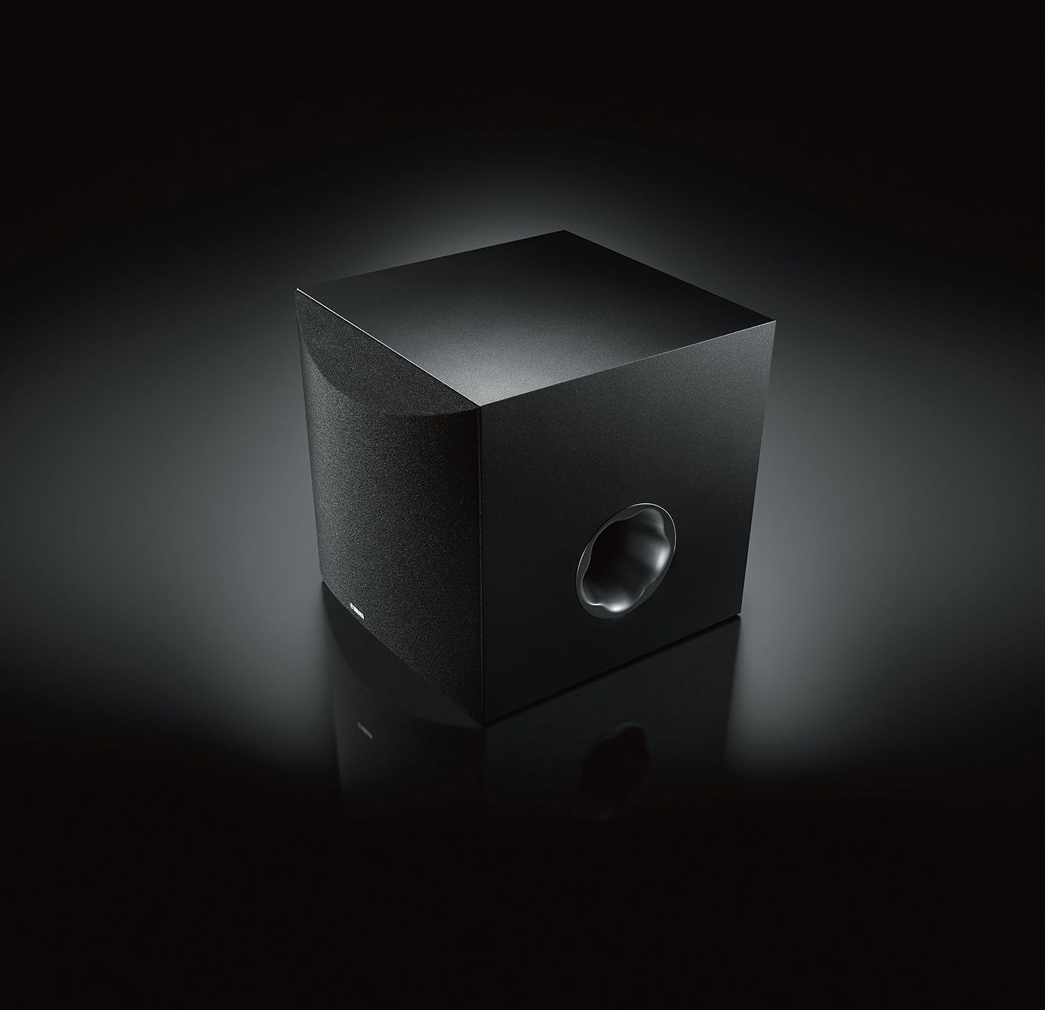 Yamaha NSSW100 Powered Subwoofer with 10" Driver - Black - Image 4
