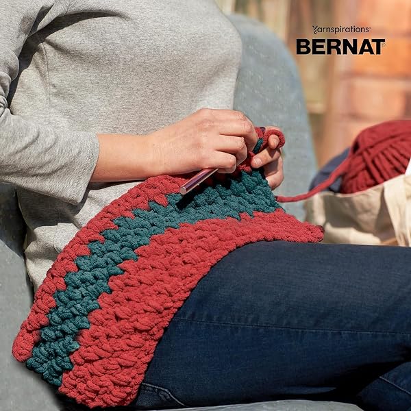 BERNAT BLANKET YARN, BURGUNDY OMBRE
