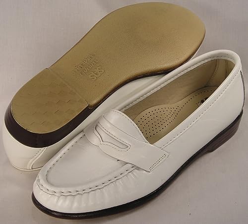 Amazon Com Sas Wink 10w White Loafers Slip Ons