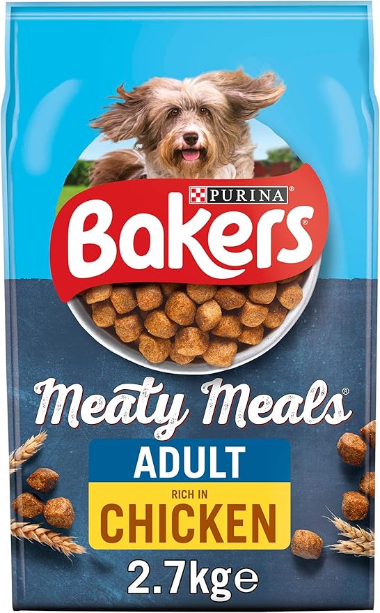 Bakers Complete Meaty Meals Dry Dog Food with Tasty Chicken, 2.7kg