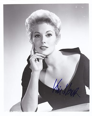 Amazon 直筆サイン入り写真 女の香り ピクニック 等 キム ノヴァク ヒッチコック 映画 モノクロ ブロマイド オートグラフ 証明書 Coa 保証書付き アイドル 芸能人グッズ 通販