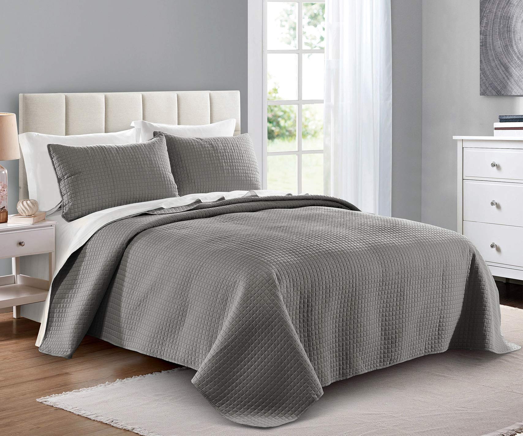 Quilt Set Full/Queen Size Dark Grey - Oversized Bedspread - Soft Microfiber Lightweight Coverlet for All Season - 3 Piece Includes 1 Quilt and 2 Shams, Square Pattern
