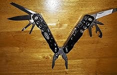 Review Image by Art-the-Mouse