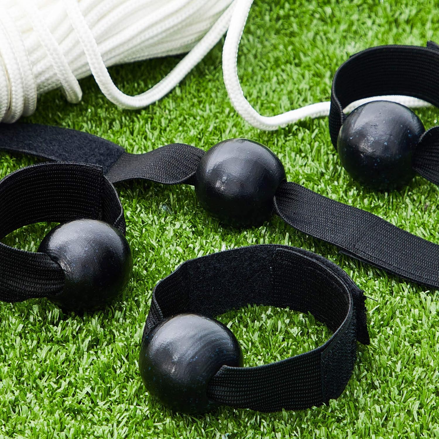 Skylety 4 Pieces Volleyball Training Technique Setting Aid Volleyball Equipment for Teaching Proper Hand Placement and Preventing Excessive Hand Contact (4 Straps and knobs) : Sports & Outdoors