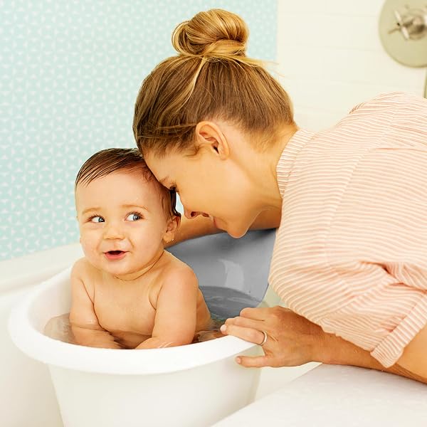MUNCHKIN® SIT & SOAK™ BABY BATH TUB, 0-12 MONTHS, WHITE, 25 X 16.25 X 15 INCH