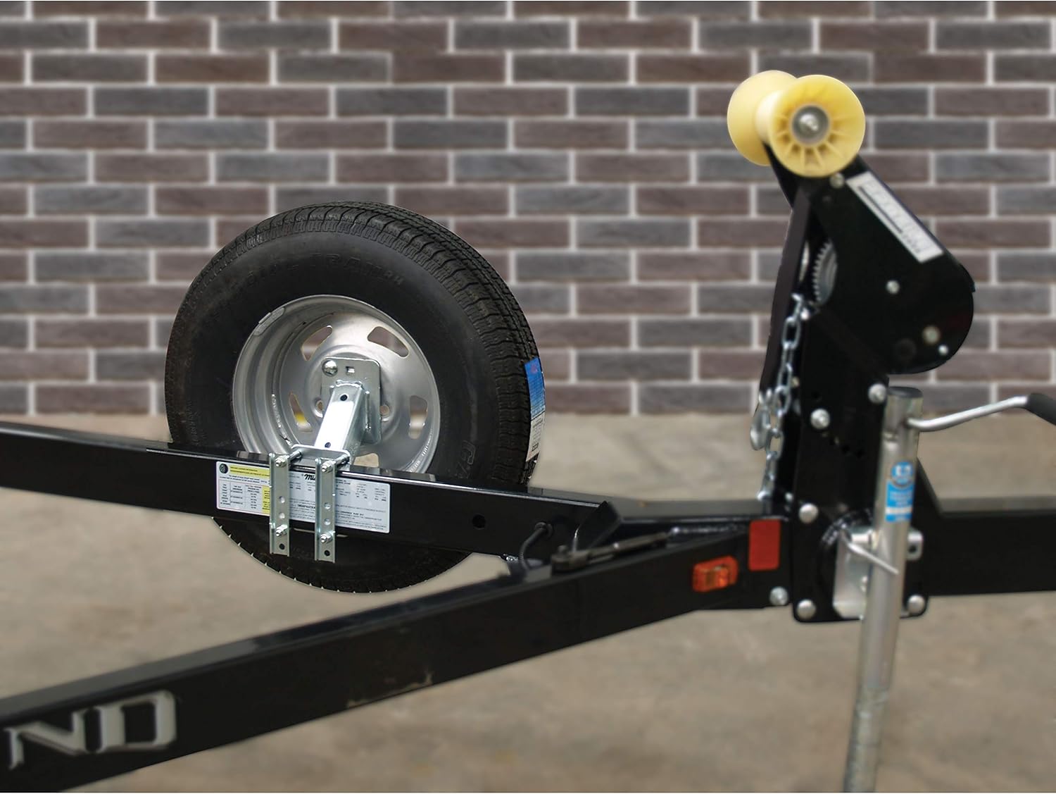 Extreme Max 3004.4553 Economy Spare Tire Carrier: Automotive