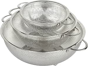HÖLM 3-Piece Stainless Steel Mesh Micro-Perforated Strainer Colander Set (1-Quart, 2.5-Quart and 4.5-Quart)