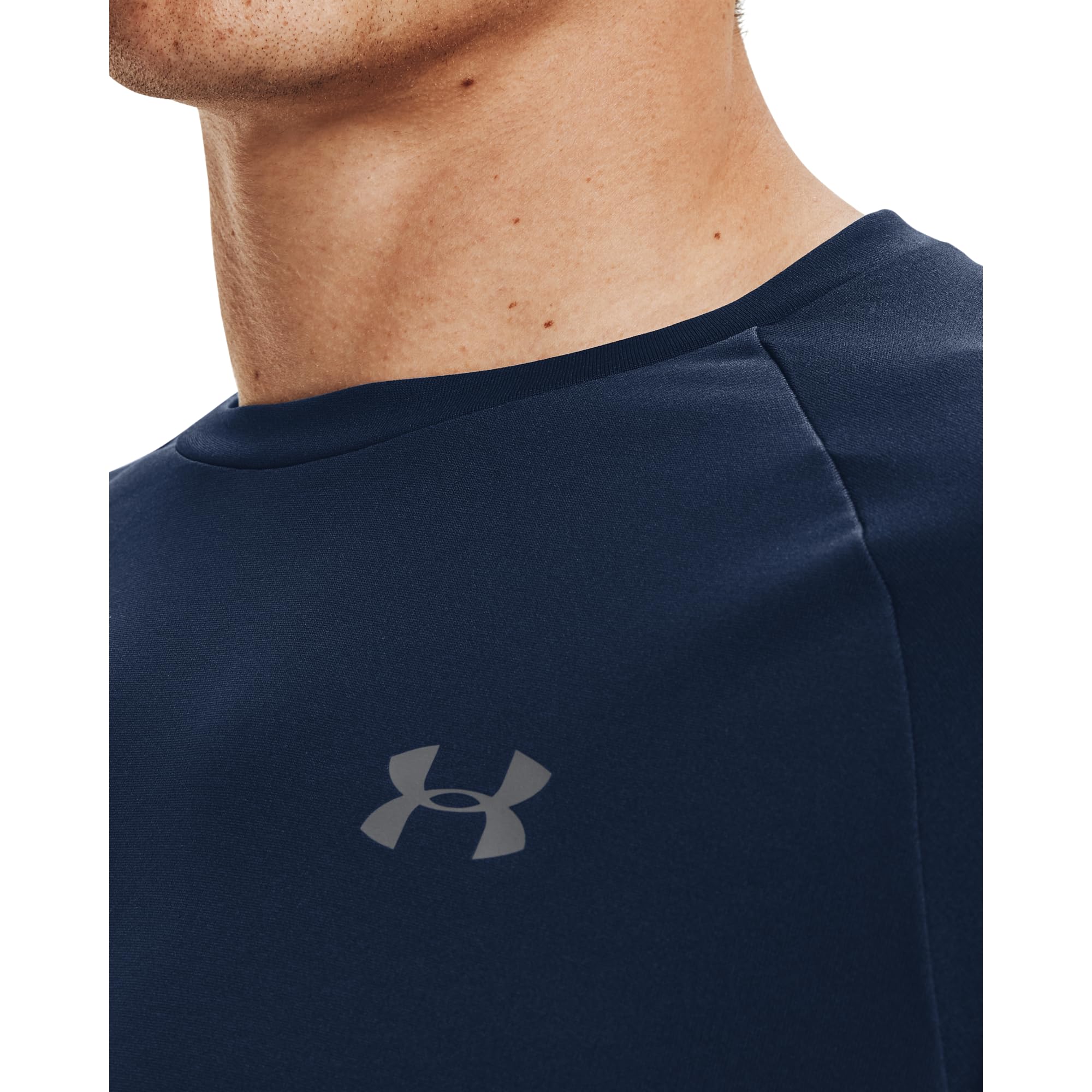 Under Armour Men Tech 2. Shortsleeve, Light and Breathable Sports T-Shirt, Gym Clothes, Wicks Away Sweat & Dries Very Fast
