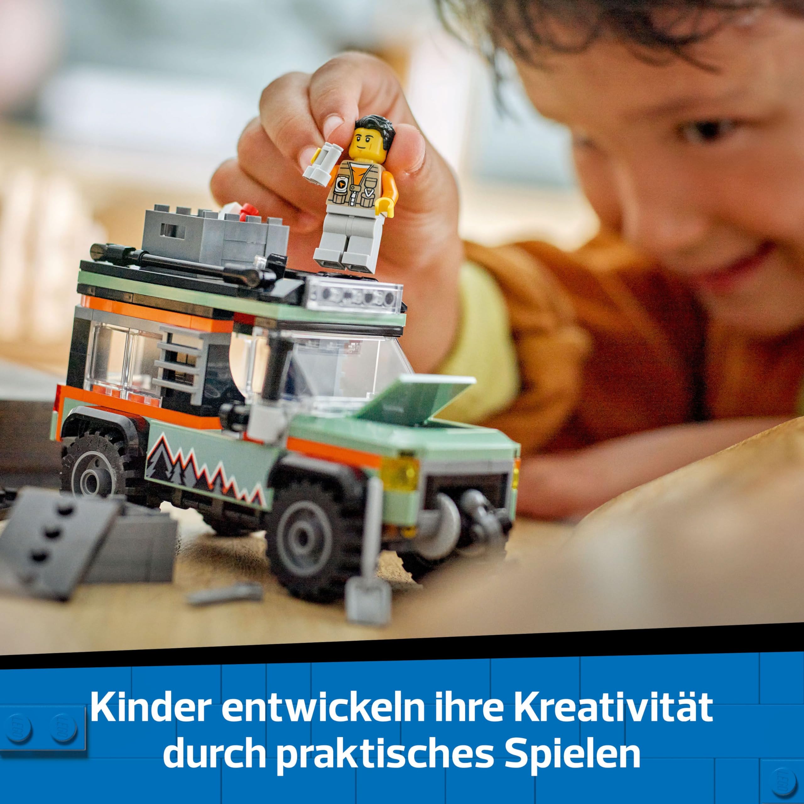 LEGO City Offroad Geländewagen - Bauspielzeug Set für Jungen und Mädchen ab 6 Jahren - Geschenk zum Geburtstag oder für Feiertage - Inkl. Abenteurer Minifigur und Zubehör 60447 5