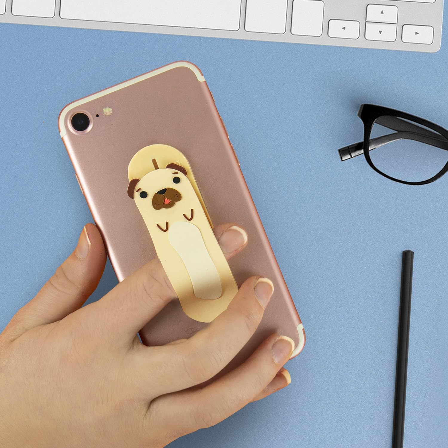 Gift Republic Pug Phone Finger Strap - Image 3