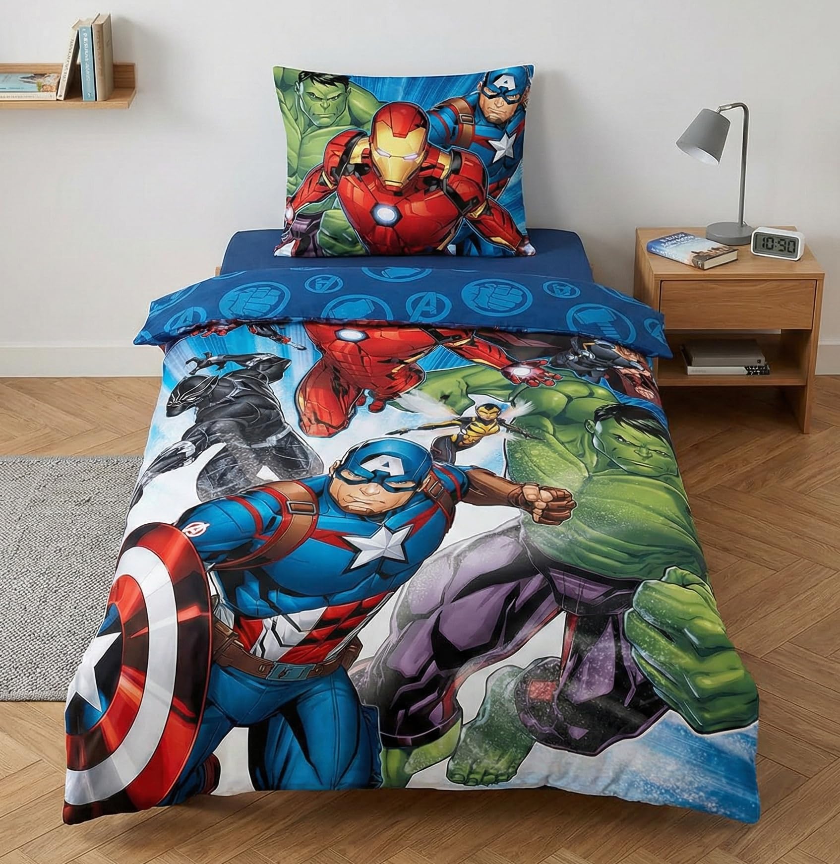 Jerry fabrics Disney Avengers Reversible Bedding Set, 100% Cotton, Duvet Cover 140 x 200 cm + Pillowcase 65 x 65 cm