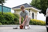 Giraffe Tools Retractable 12V Car Tyre Inflator with Gauge & Adapters view 9