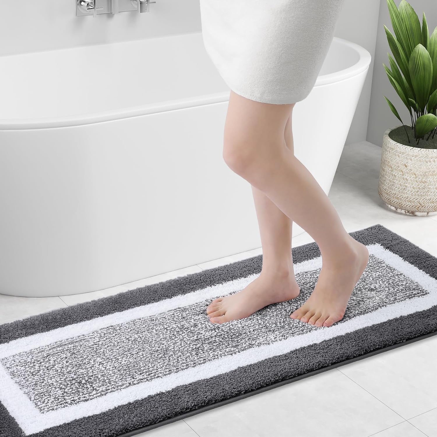 smiry Microfiber Non-Slip Bath Mats for Bathroom, Extra Soft Absorbent Bathroom Mats Rugs, Machine Washable Quick Dry Floor Mats, 40 x 120 cm, Dark Grey