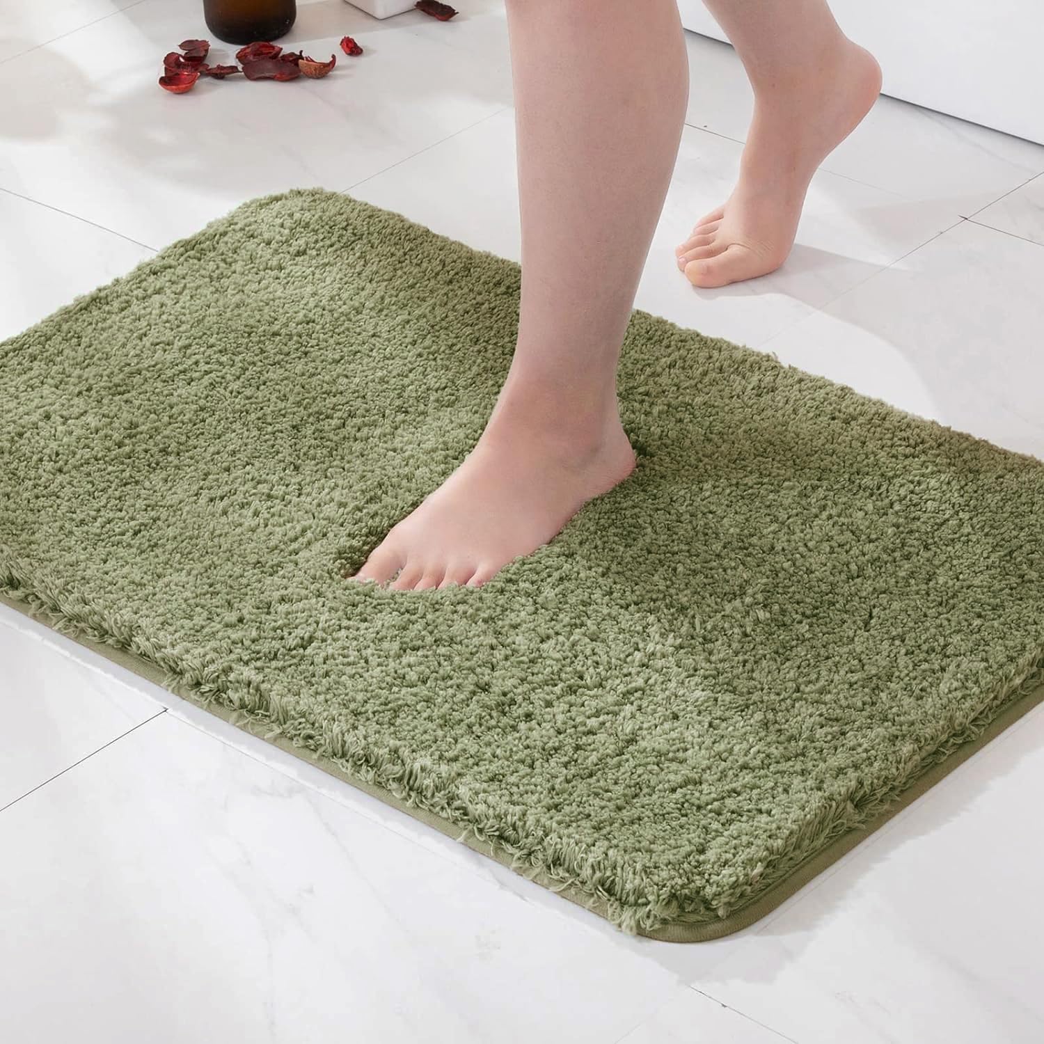 MIULEE Bath Mat Non Slip Absorbent Bathroom Soft luxurious Shower Small Mat Doormat Inside Rugs Kitchen Rugs Carpet Mat Washable for Bathroom Bedroom Kitchen Entrance 40x60 cm Olive Green