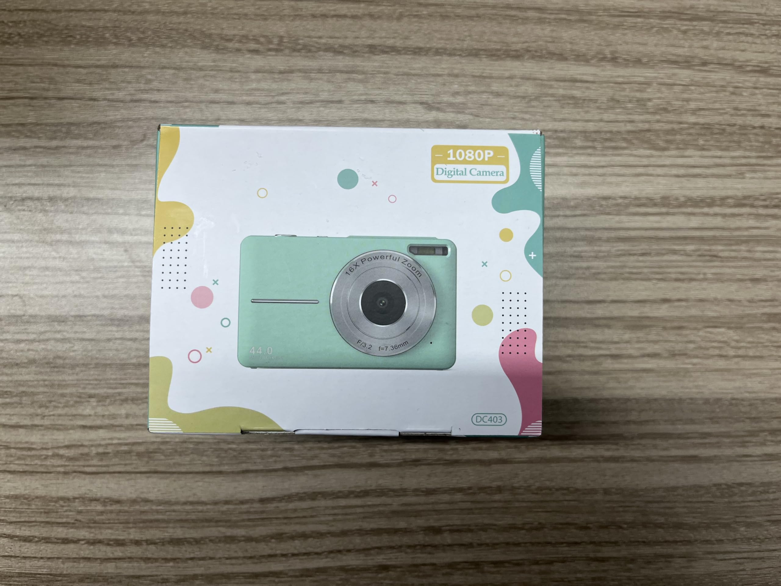 Digital Camera, Jukanur Upgraded Camera for Kids with 32GB Card, 16X Zoom, Point and Shoot Digital Camera with Anti-Shake, Timestamp, Flashlight, Portable Travel Camera for Teens Girls,Boys, White