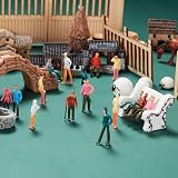Gejoy 100 Pieces 1:75 Scale Model Trains Figures Tiny People Sitting Standing view 5