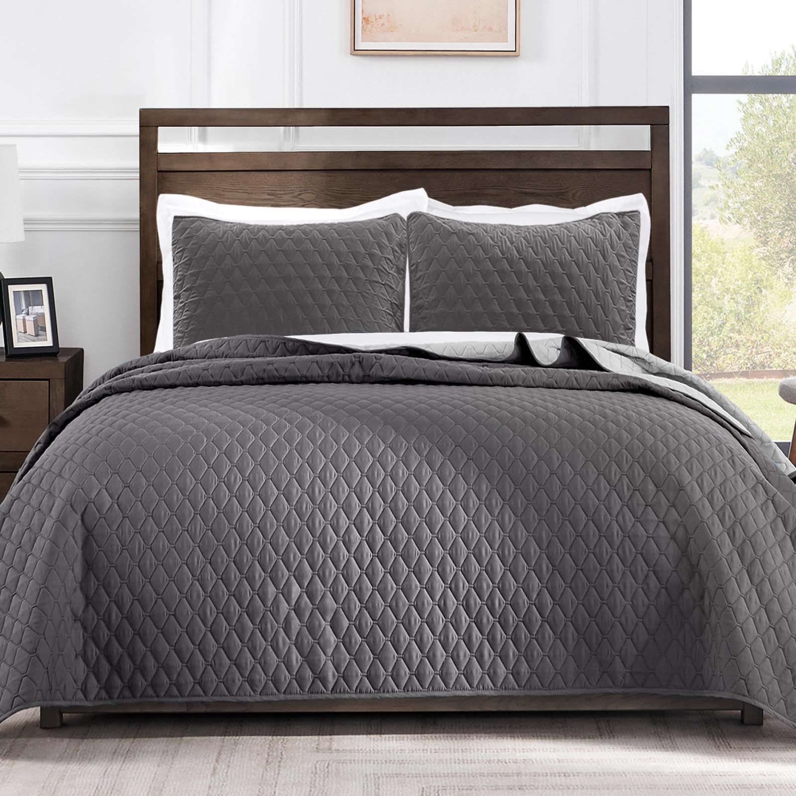 Photo 1 of Exclusivo Mezcla Ultrasonic Reversible Full Queen Quilt Bedding Set with Pillow Shams, Lightweight Quilts Queen Size, Soft Bedspreads Bed Coverlets for All Seasons - (Grey, 90"x96")