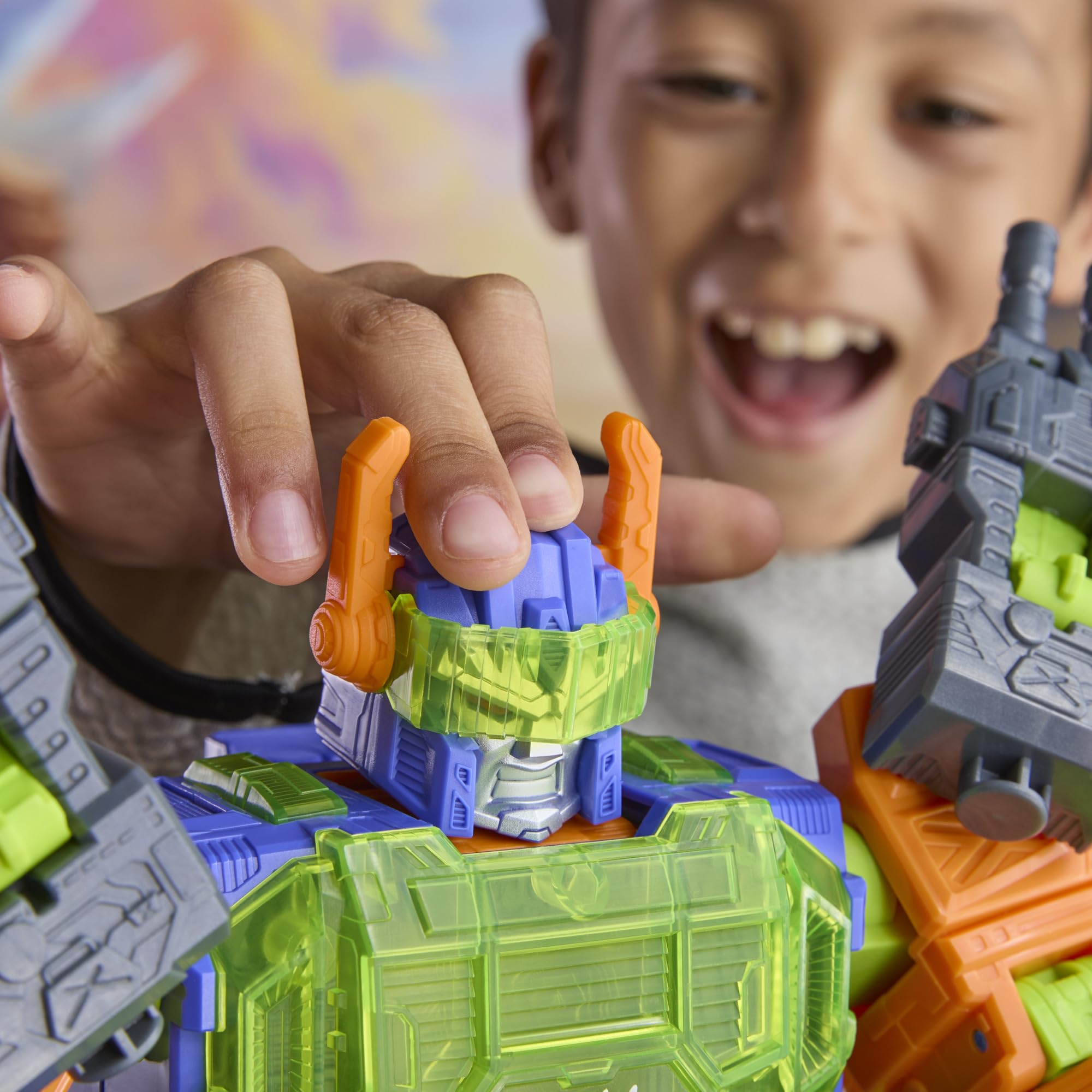 Transformers CYBERWORLD Scorponok Strike Battle Set, Converting Action Figure Playset with Lights and Sounds, Robot Toys for Boys and Girls 6 and Up