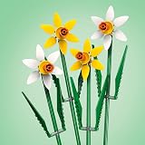 LEGO Botanicals Daffodils - Faux Flowers Building Set view 3
