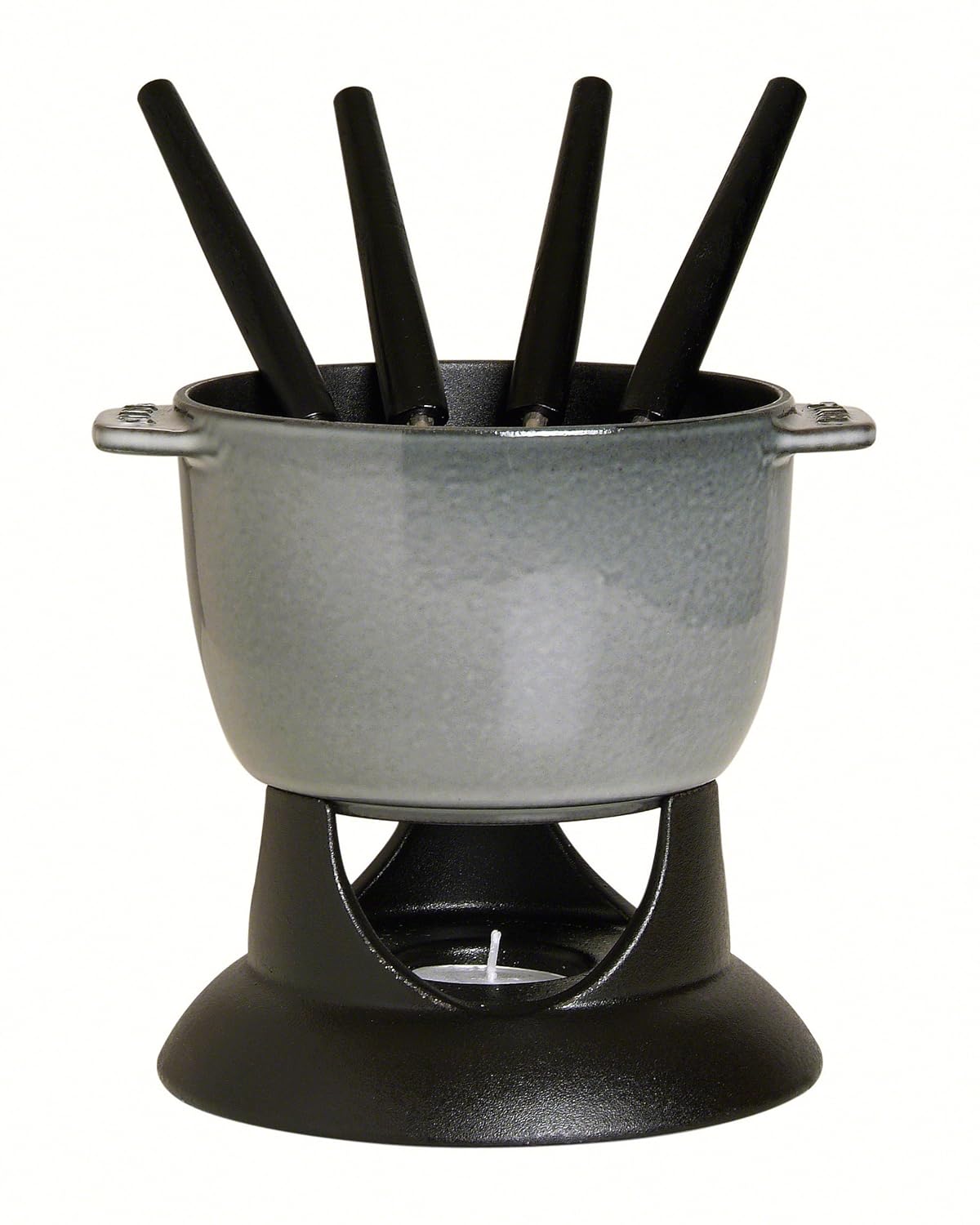 11. 耐熱抜群の鉄製STAUB ストウブ 