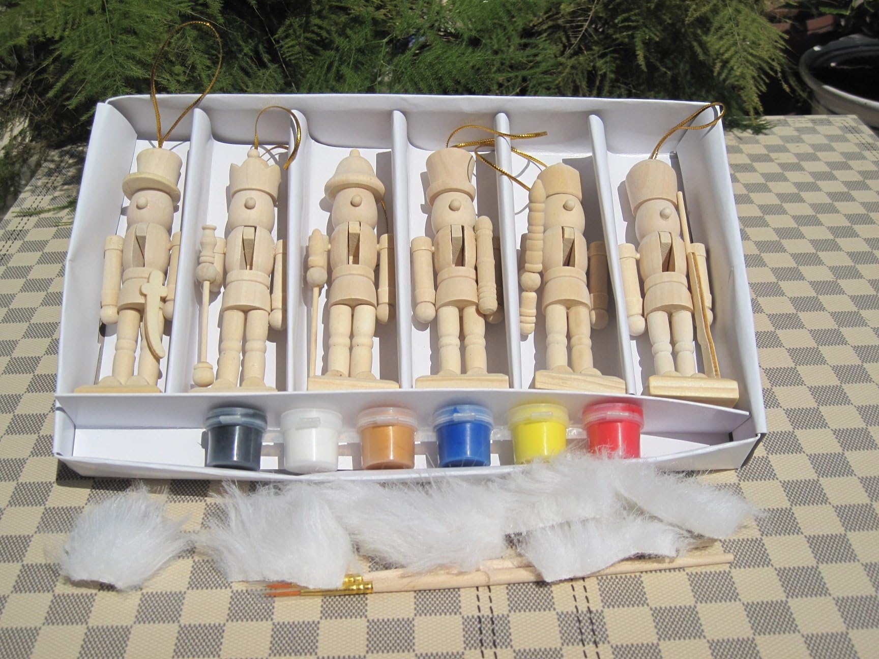 paint your own unique nutcrackers, 6pcs unpainted nutcrackers, DIY painting material package,13cm tall soldier nutcrackers