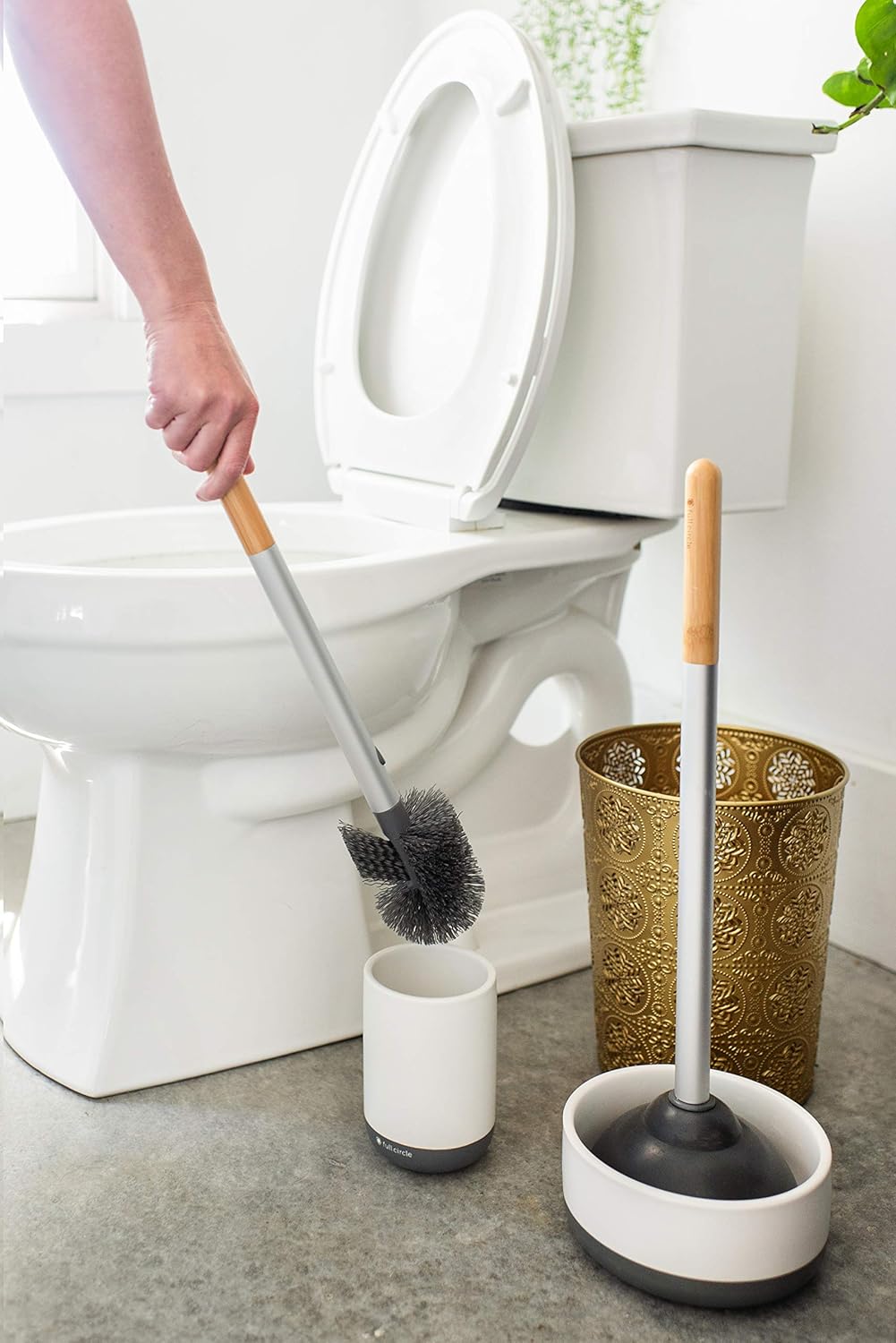 Full Circle Scrub Queen, Toilet Brush with Replaceable Head, White: Kitchen & Dining