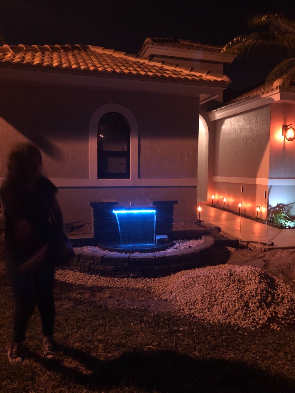 17/mo Finance Atlantic Water Gardens CC24 Lighted Waterfall Spillway