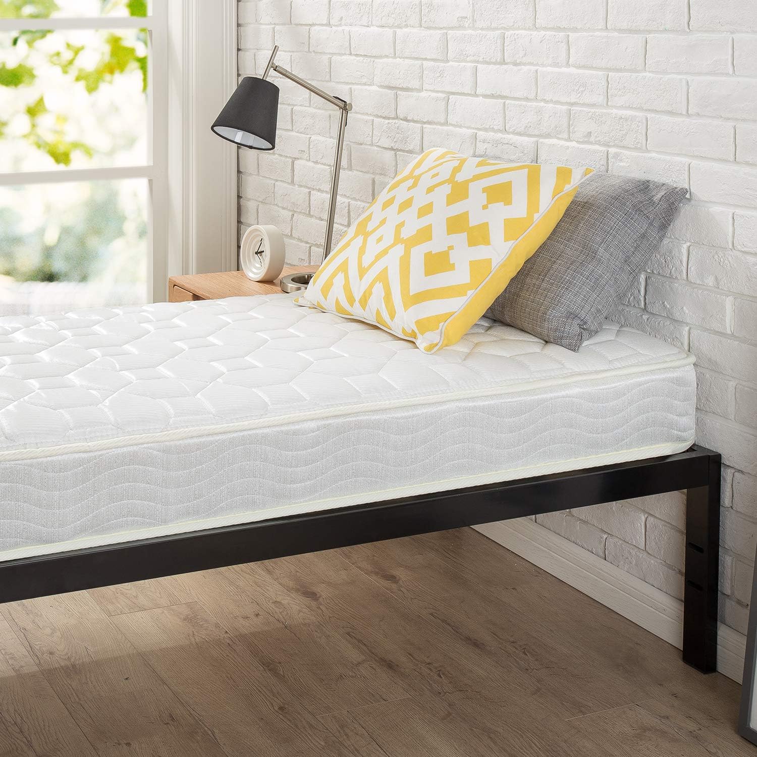 Zinus 6 Inch Spring Mattress Narrow Twin Cot Size Rv Bunk Guest Bed Replacement 30 X 75 Amazon Ca Home Kitchen